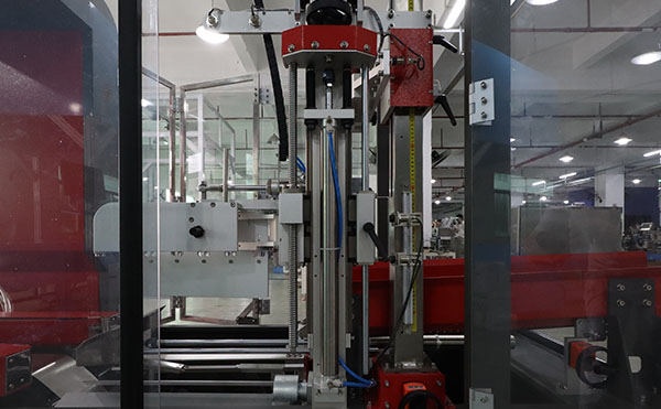 白酒后段包裝生產(chǎn)線,自動包裝設備,全自動包裝機生產(chǎn)廠家,高臻智能